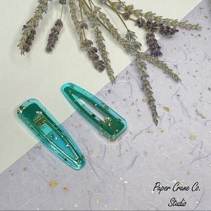 2pcs Handmade Acrylic Blue & Gold Leaf Hair Clips